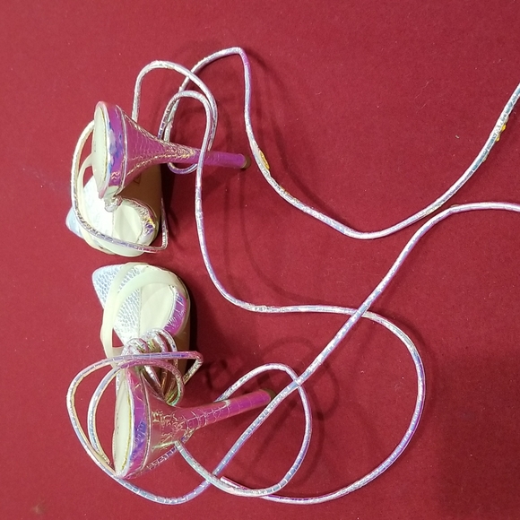 Sandals - Picture 4 of 4